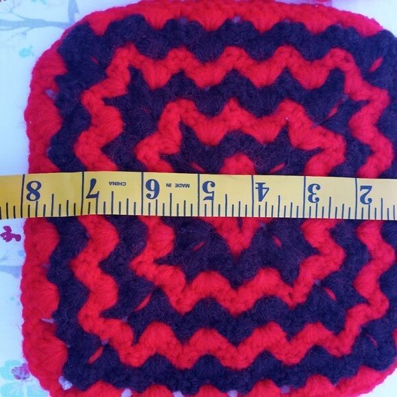 Vintage Pair Handmade Red Brown Pot Holder Crochet Knit Retro Kitchen 8"×8". - Picture 3 of 5
